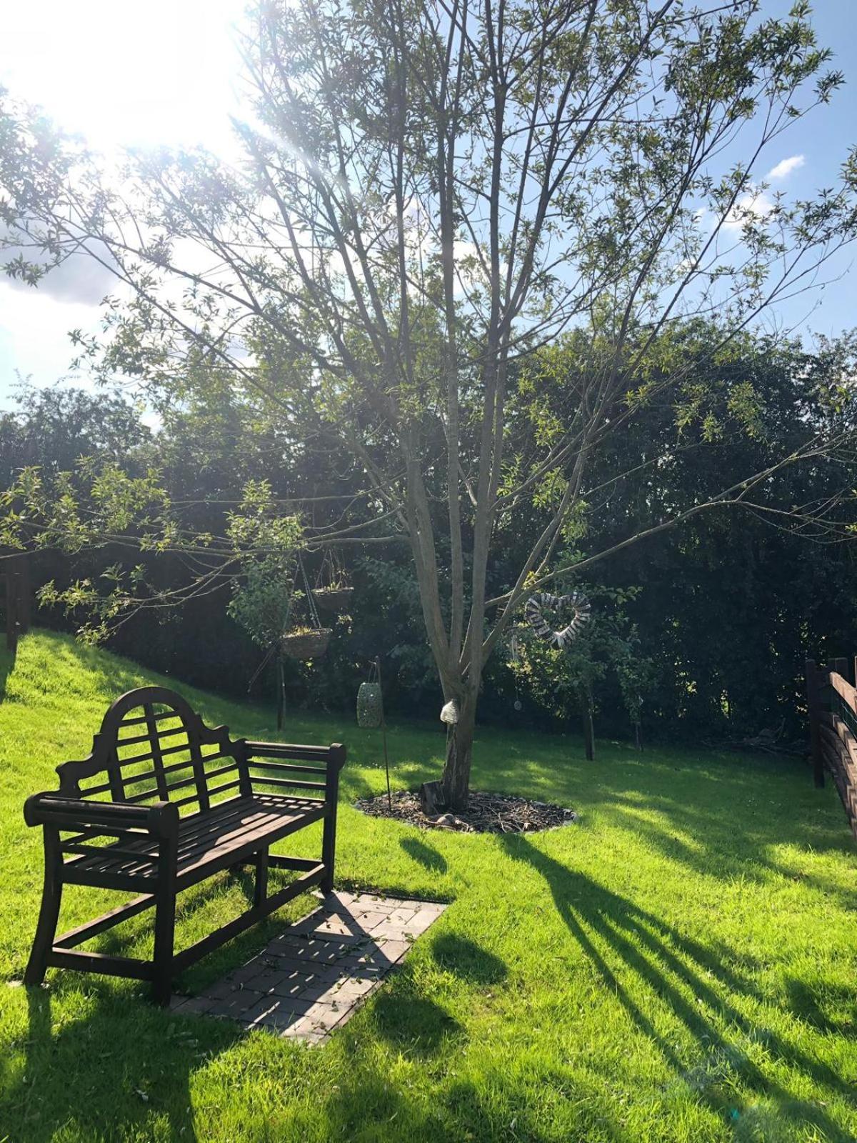 Denstone The Willow מראה חיצוני תמונה